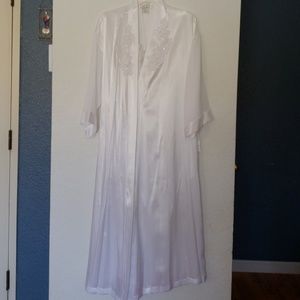 Dentelle long white night gown robe
